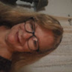 Meet your Posher, Beverly